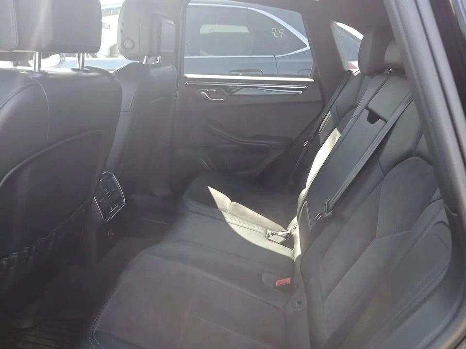 2016 Porsche Macan - Image 6 of 6