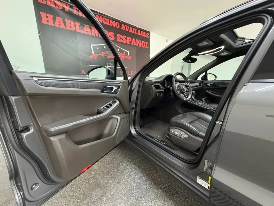 2016 Porsche Macan - Image 11 of 20