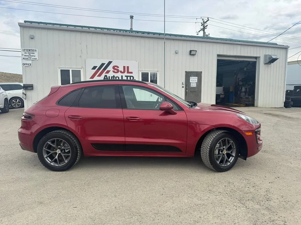 2016 Porsche Macan - Image 2 of 20