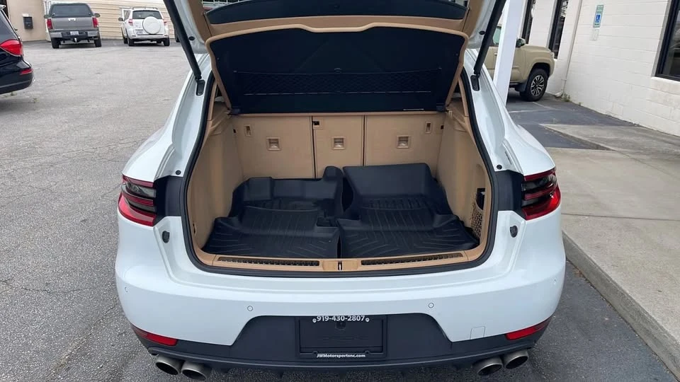 2016 Porsche Macan - Image 4 of 20