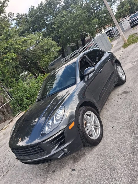 2016 Porsche Macan - Image 5 of 11