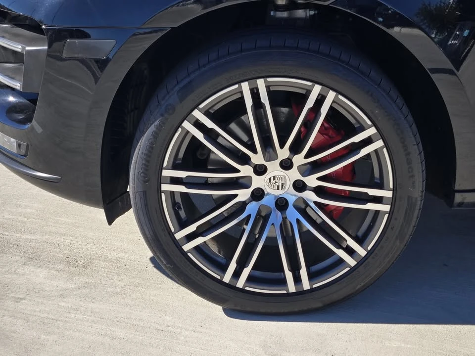 2016 Porsche Macan - Image 10 of 20