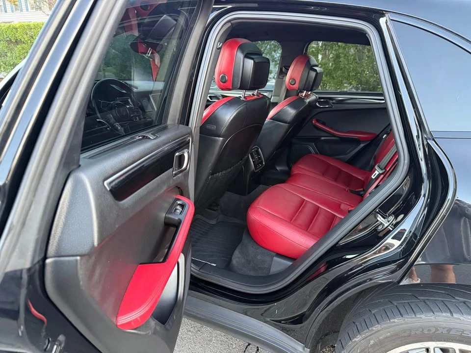 2016 Porsche Macan S - Image 10 of 19
