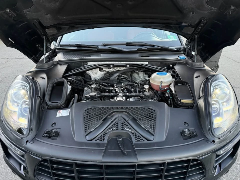 2016 Porsche Macan S - Image 17 of 19