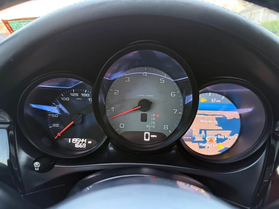 2016 Porsche Macan S - Image 18 of 19