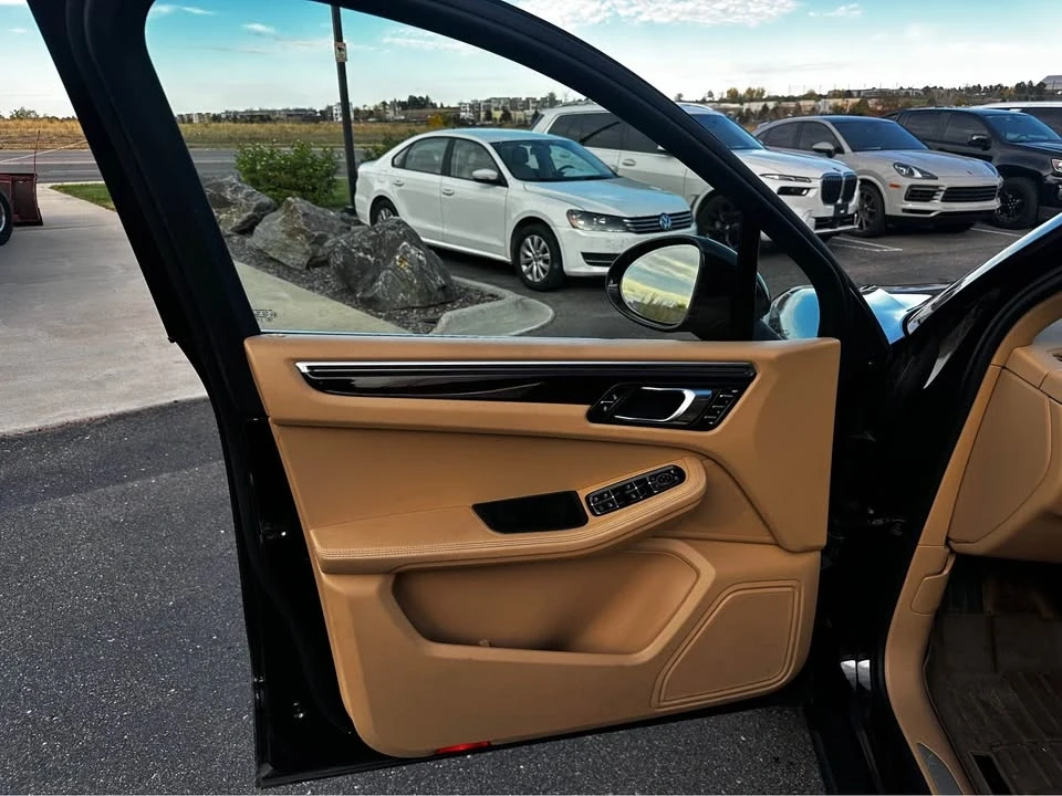 2016 Porsche Macan S - Image 9 of 19