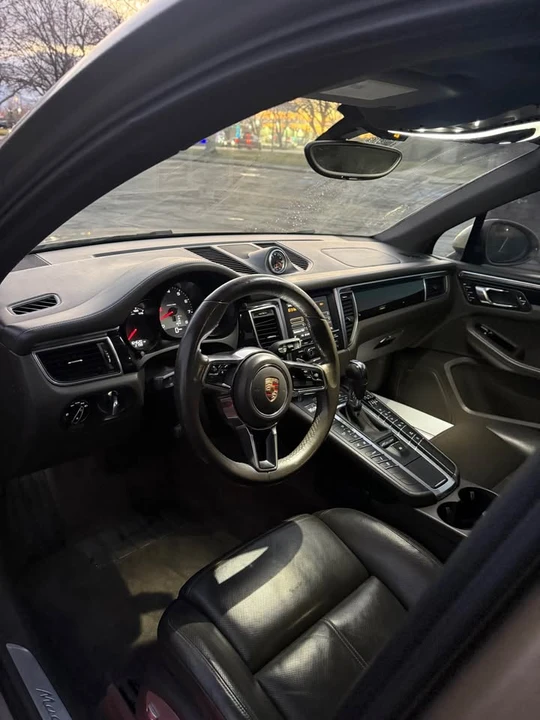 2016 Porsche Macan S - Image 7 of 11