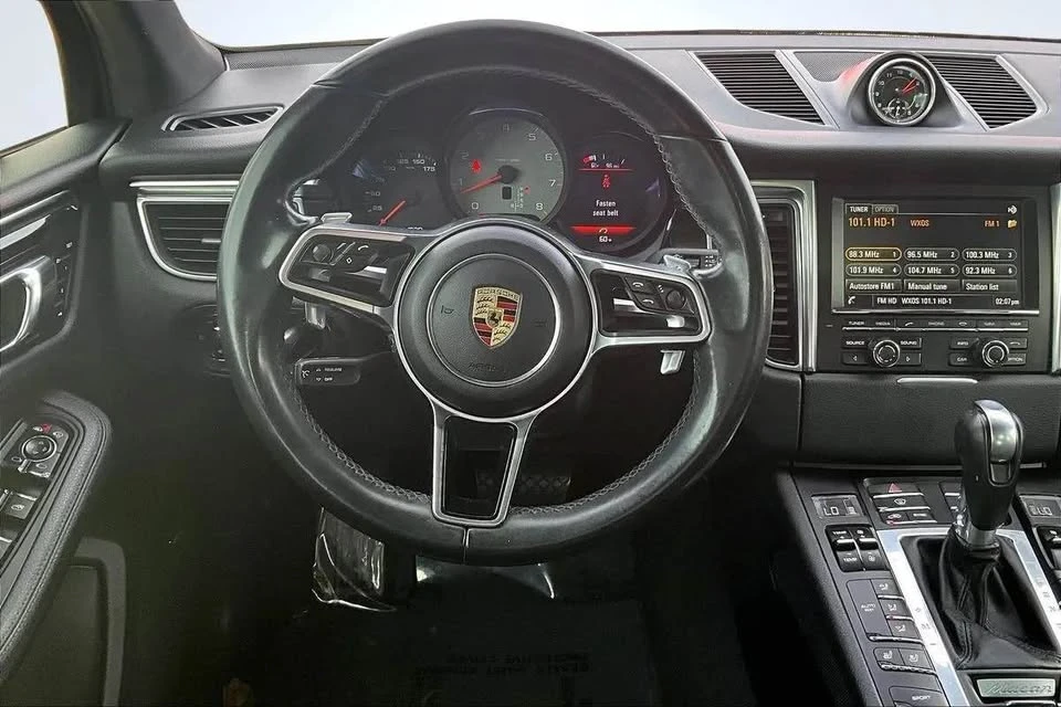 2016 Porsche Macan S - Image 2 of 10