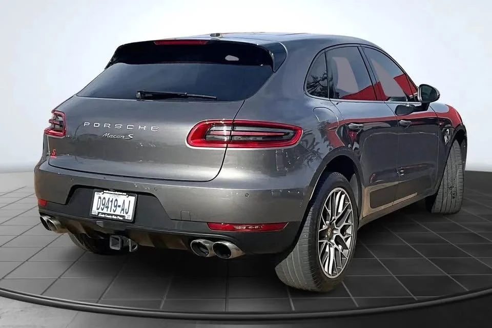 2016 Porsche Macan S - Image 7 of 10