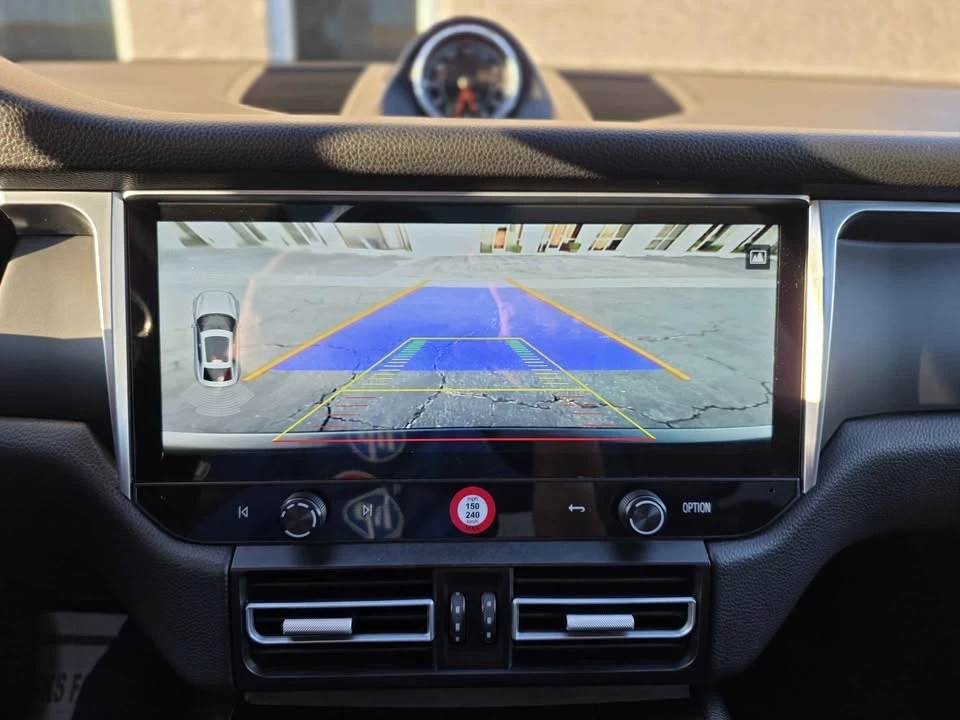 2016 Porsche Macan S - Image 13 of 20