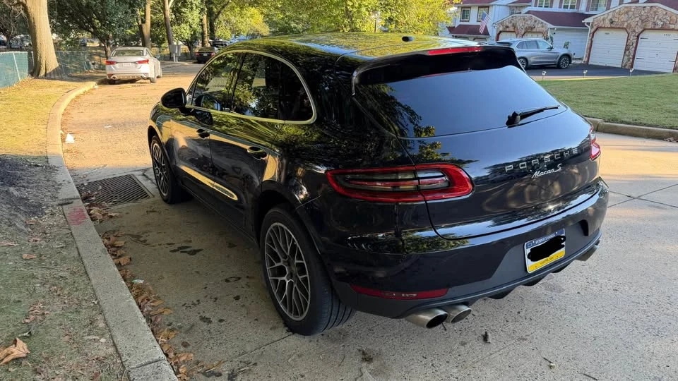 2016 Porsche Macan S - Image 2 of 17