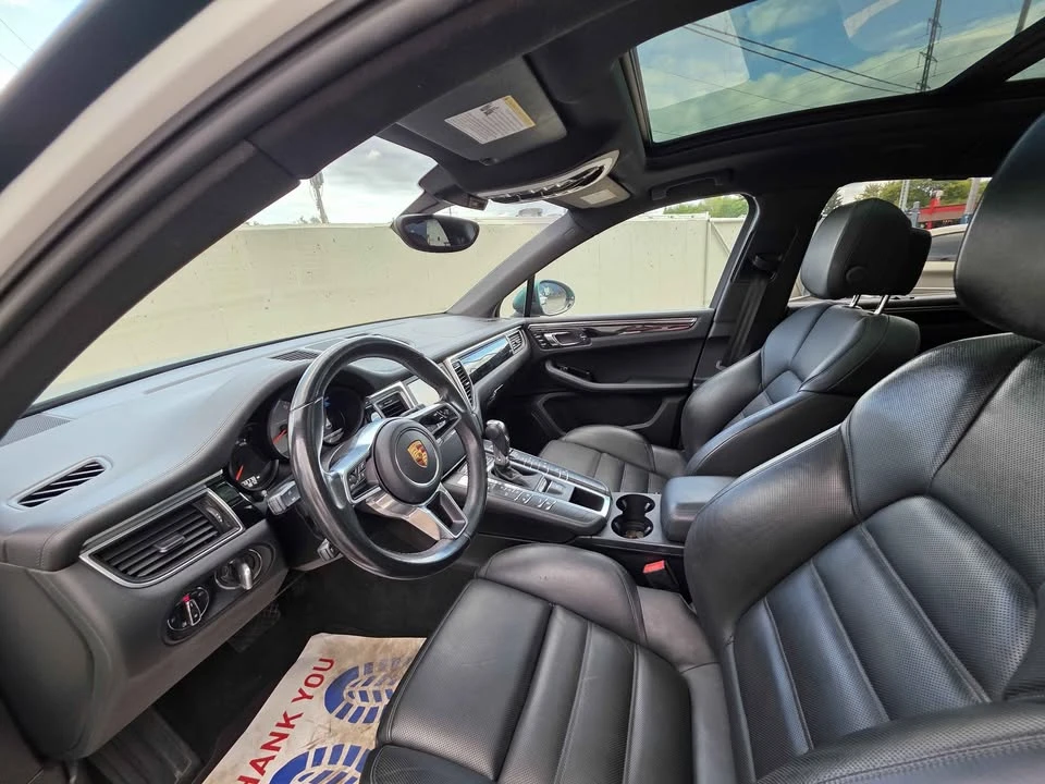 2016 Porsche Macan S - Image 9 of 12