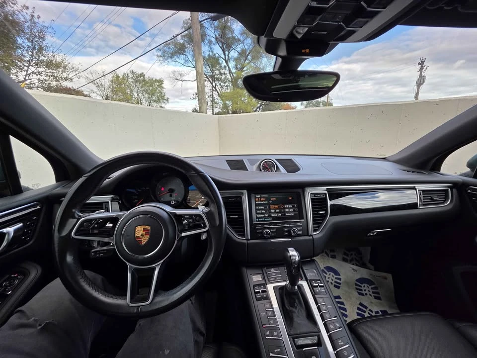 2016 Porsche Macan S - Image 8 of 12