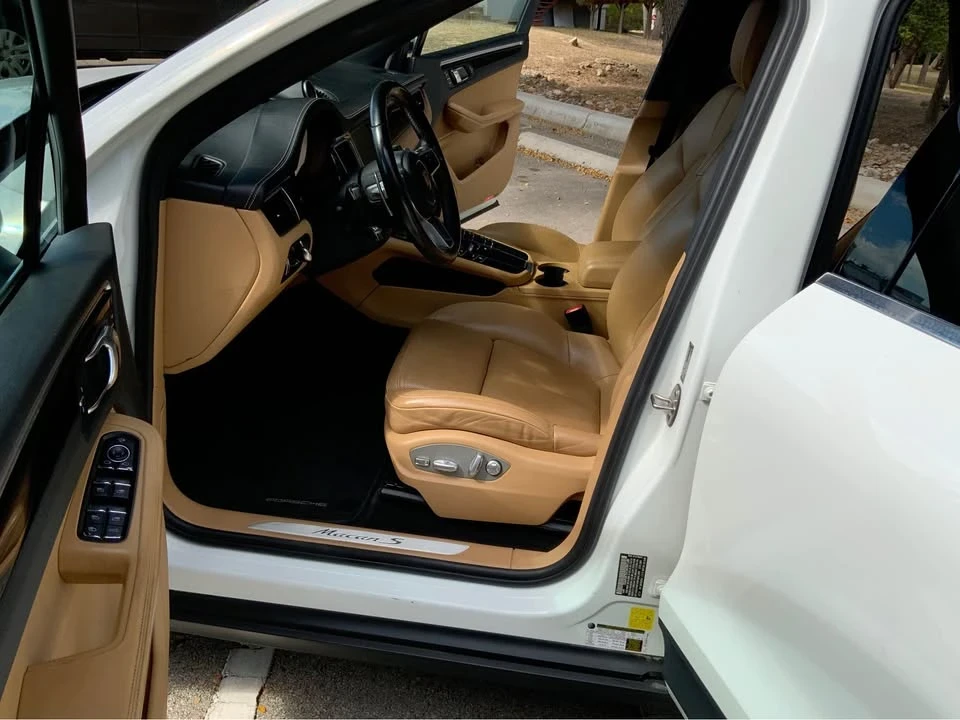 2016 Porsche Macan S - Image 5 of 17