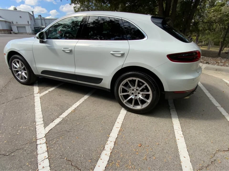 2016 Porsche Macan S - Image 2 of 17