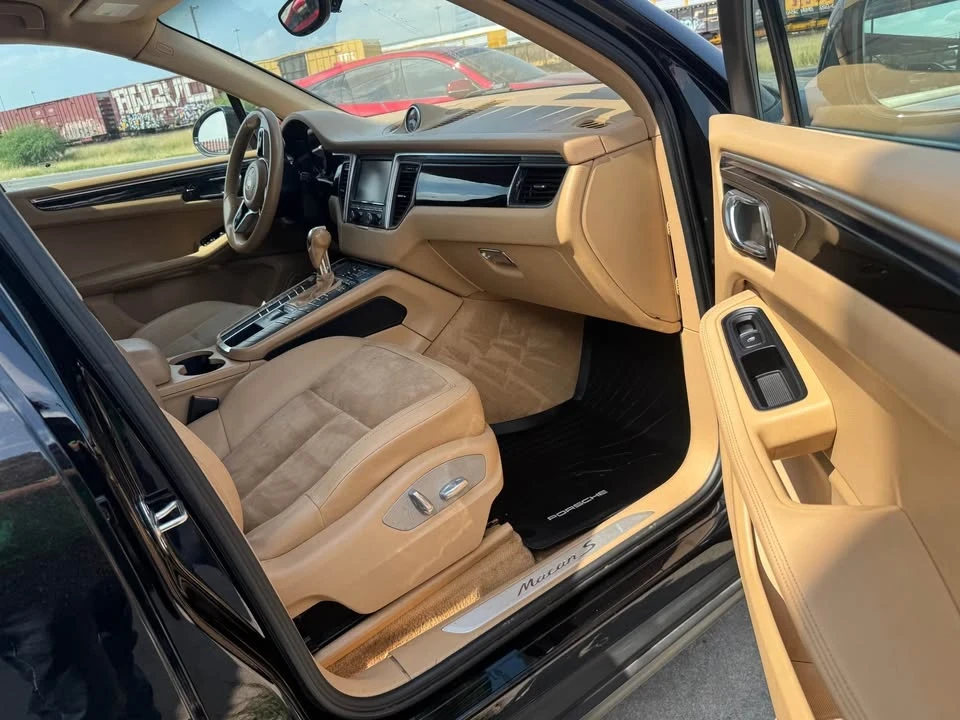 2016 Porsche Macan S - Image 15 of 17