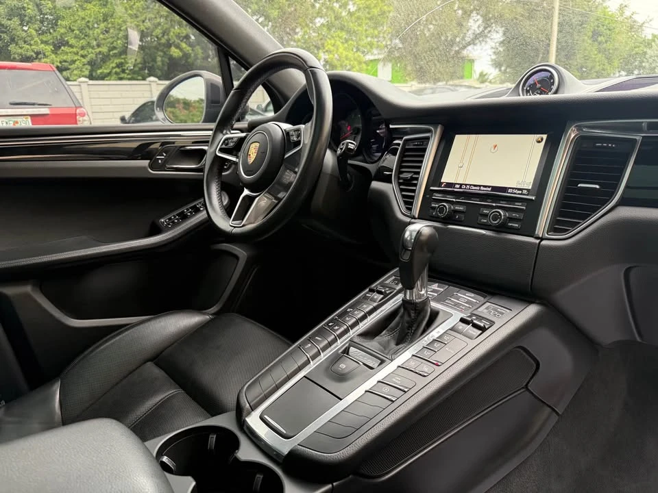 2016 Porsche Macan S - Image 13 of 19