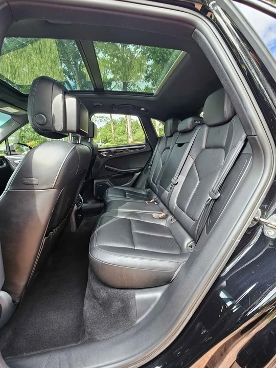 2016 Porsche Macan S - Image 16 of 19