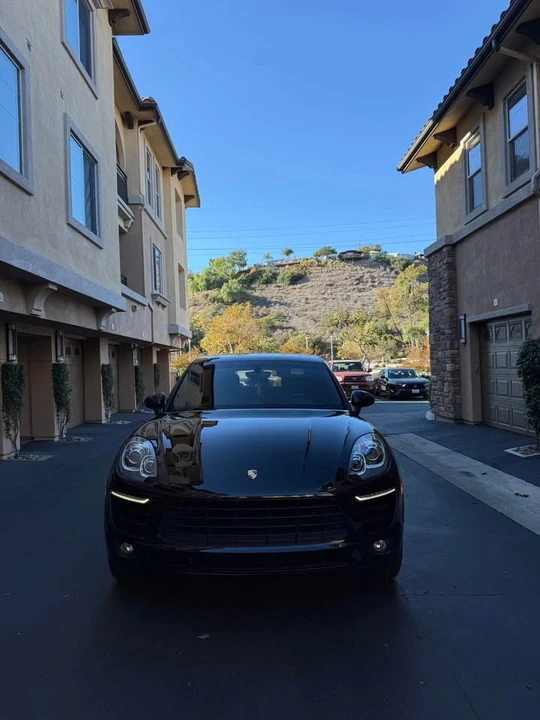2016 Porsche Macan S - Image 2 of 8