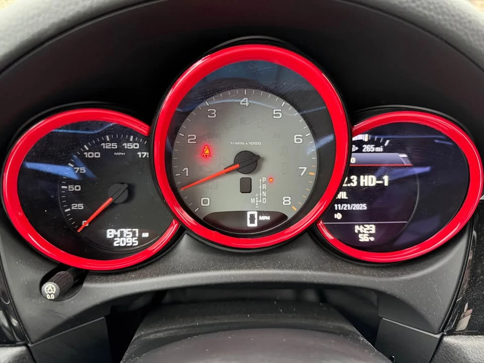 2016 Porsche Macan S - Image 8 of 9