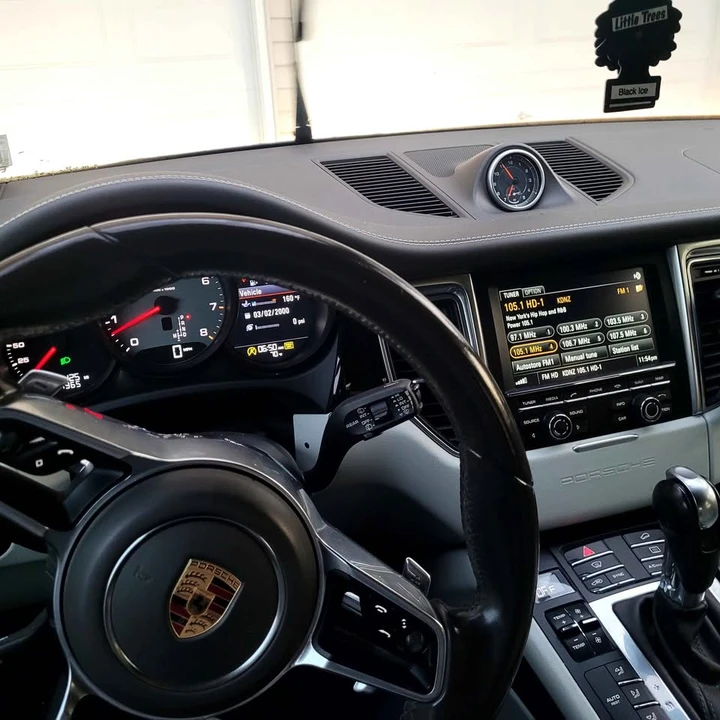2016 Porsche Macan S - Image 9 of 11