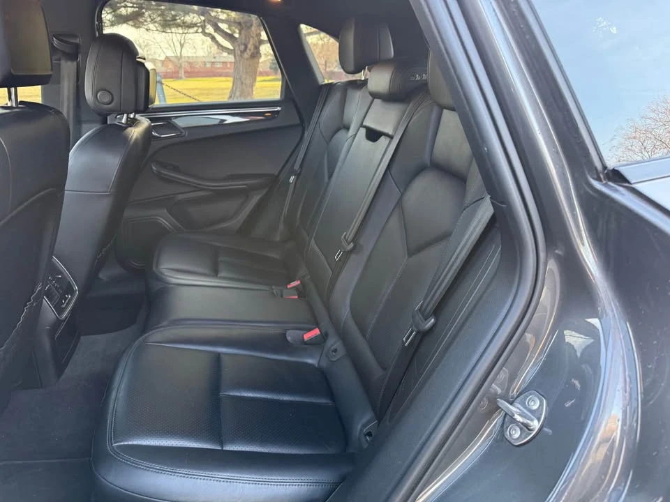 2016 Porsche Macan S - Image 18 of 19