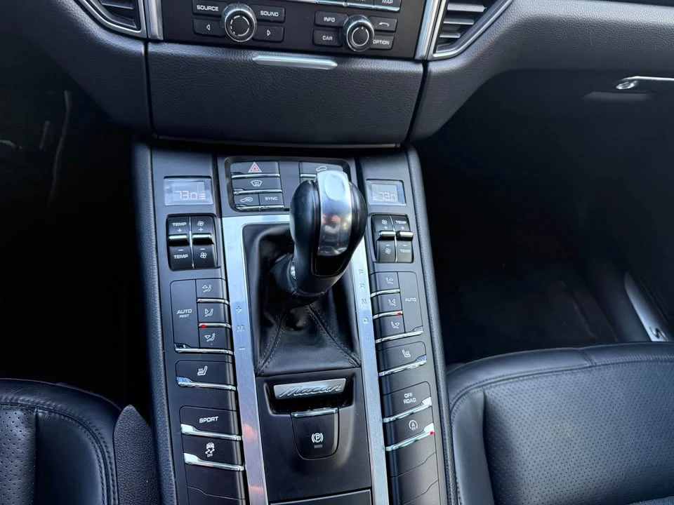 2016 Porsche Macan S - Image 15 of 19