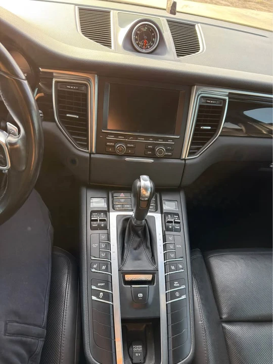2016 Porsche Macan S - Image 3 of 8