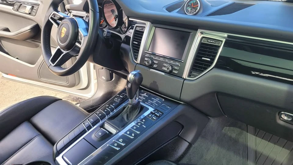 2016 Porsche Macan S - Image 11 of 19