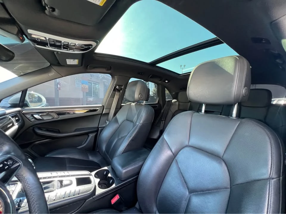 2016 Porsche Macan S - Image 18 of 19