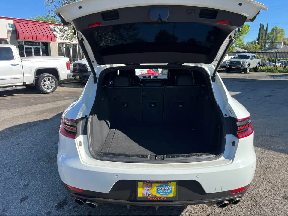 2016 Porsche Macan S - Image 11 of 19
