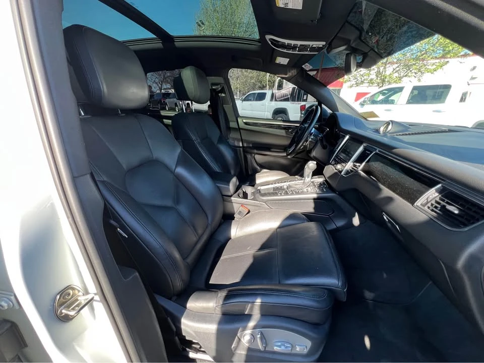 2016 Porsche Macan S - Image 14 of 19
