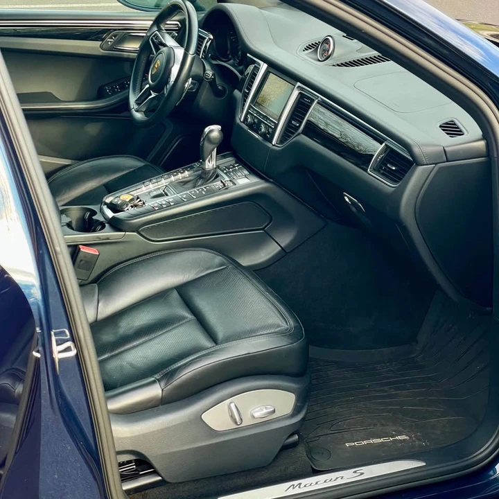 2016 Porsche Macan S - Image 10 of 17