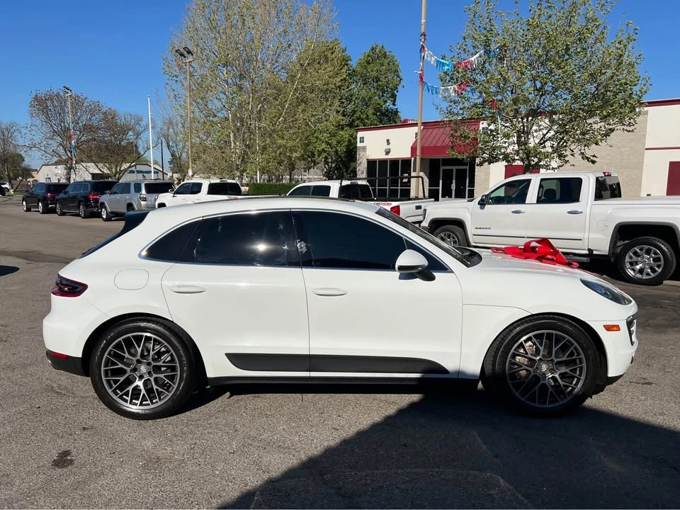 2016 Porsche Macan S - Image 2 of 19