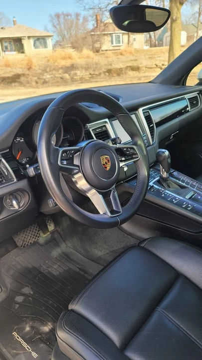 2016 Porsche Macan S - Image 14 of 19