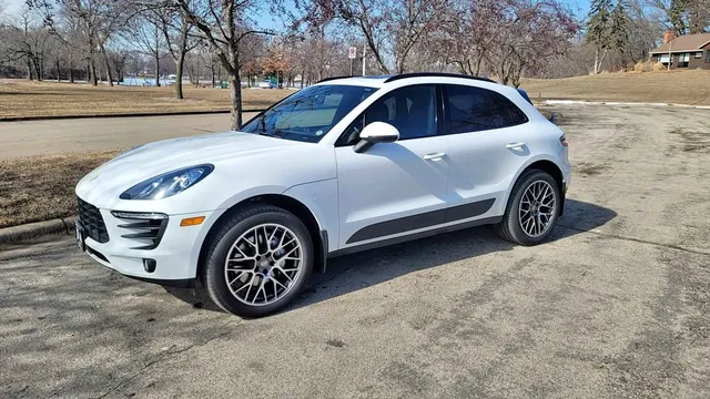 2016 Porsche Macan S