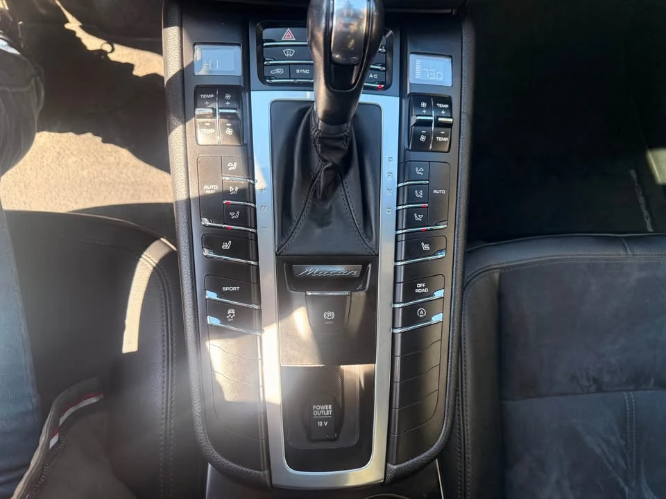 2016 Porsche Macan S - Image 16 of 17