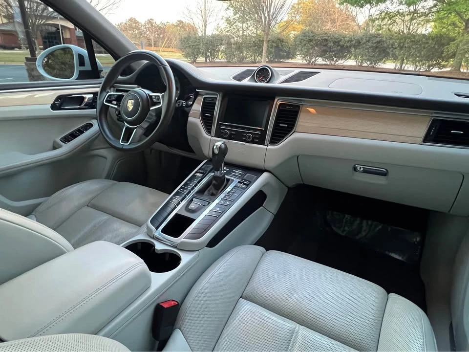 2016 Porsche Macan S - Image 15 of 19