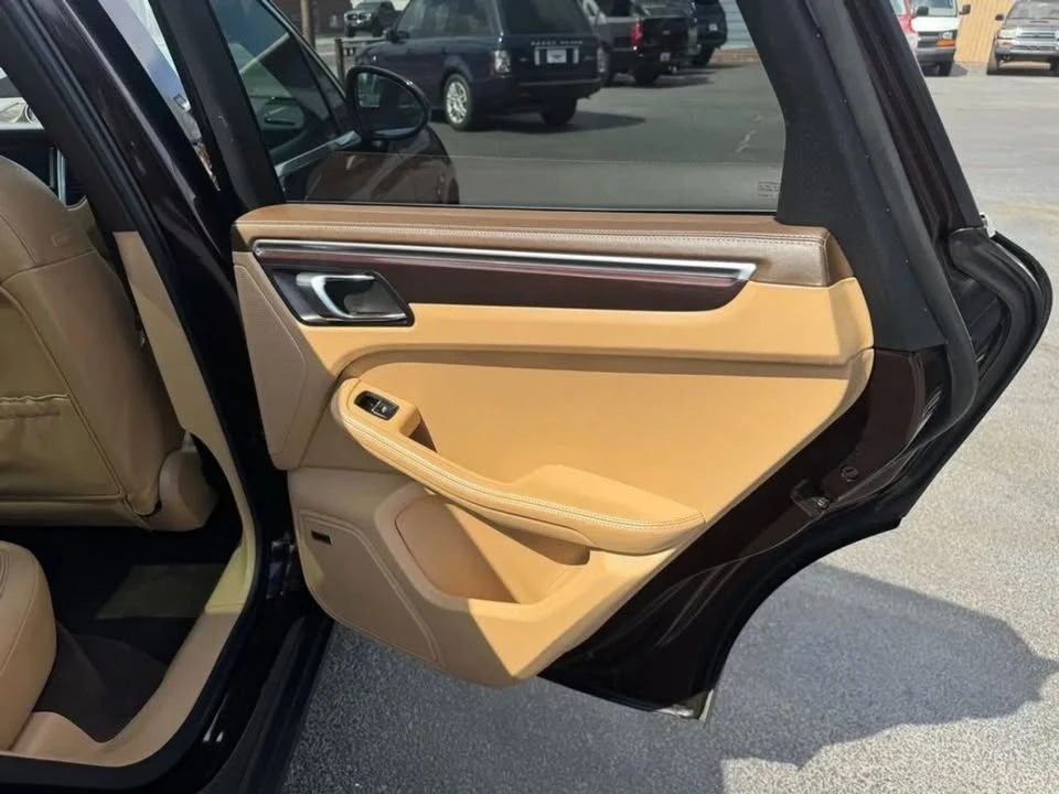 2016 Porsche Macan S - Image 17 of 20