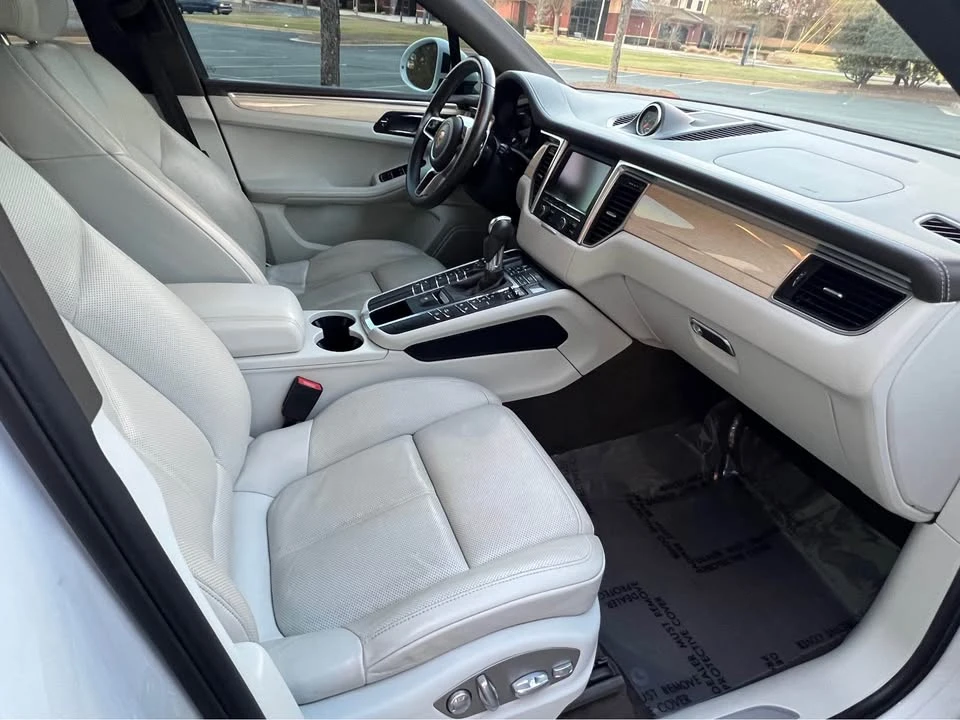2016 Porsche Macan S - Image 16 of 19