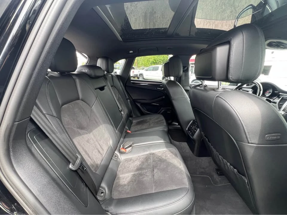 2016 Porsche Macan S - Image 12 of 18