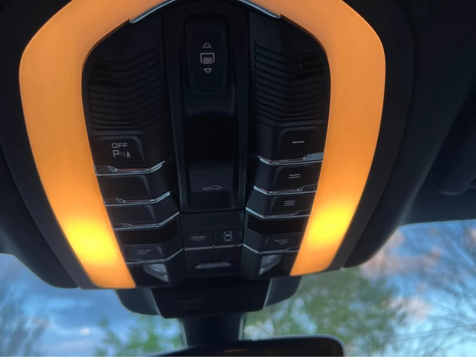 2016 Porsche Macan S - Image 16 of 20