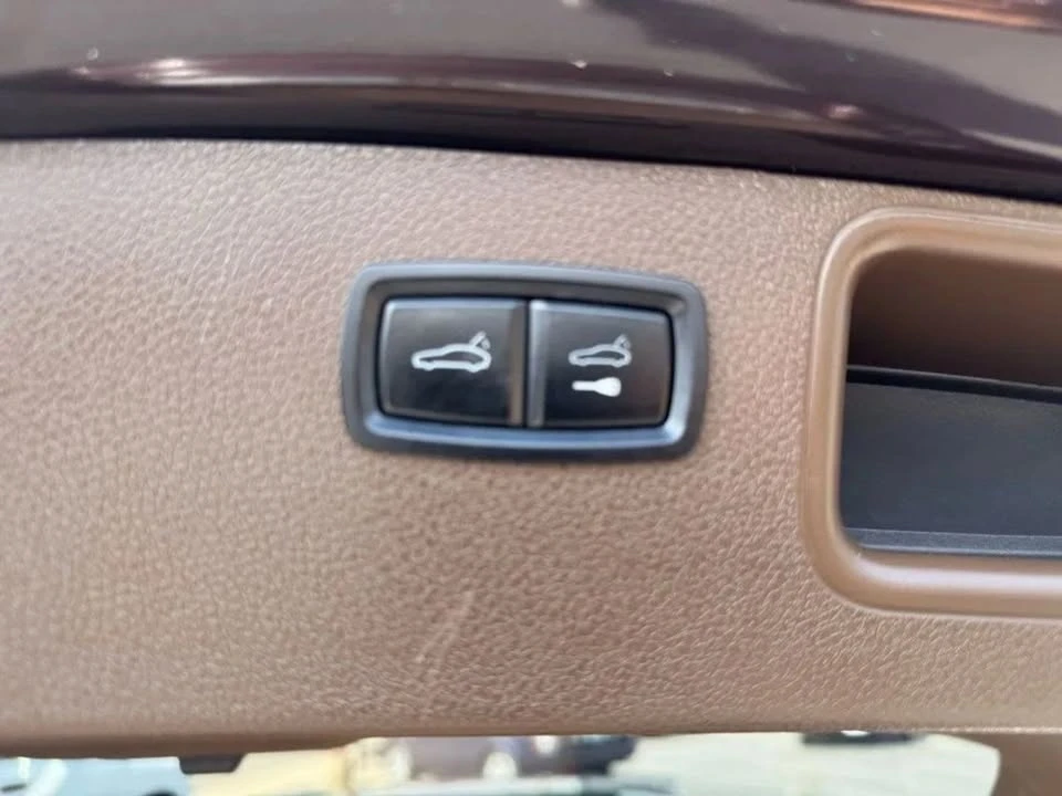 2016 Porsche Macan S - Image 13 of 20