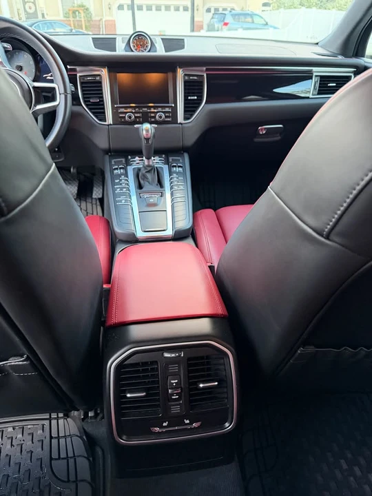 2016 Porsche Macan S - Image 9 of 14