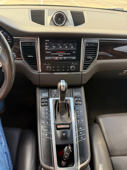 2016 Porsche Macan S - Image 15 of 19