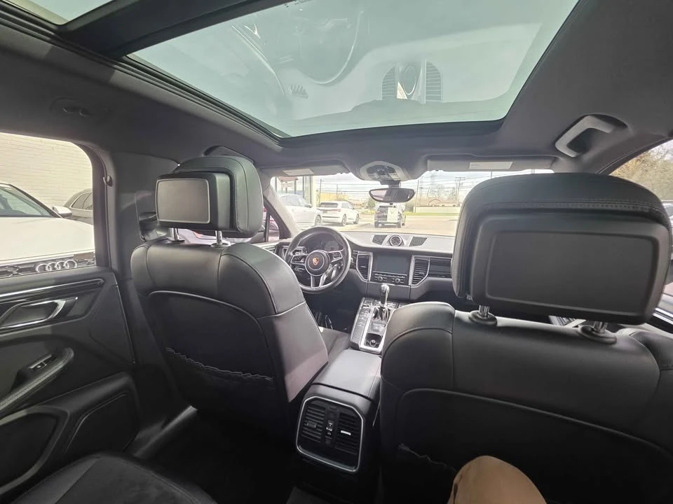 2016 Porsche Macan S - Image 8 of 9
