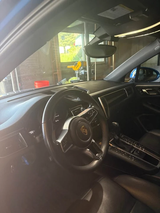 2016 Porsche Macan S - Image 8 of 11