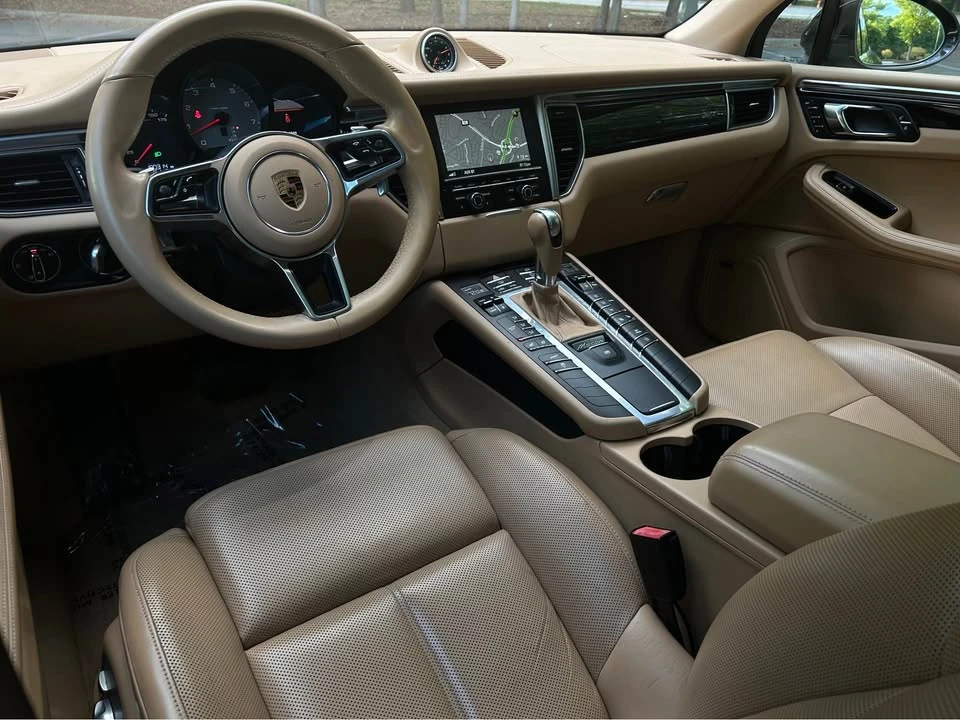 2016 Porsche Macan S - Image 7 of 10