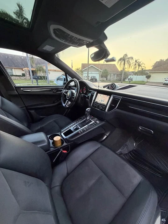 2016 Porsche Macan S - Image 16 of 19