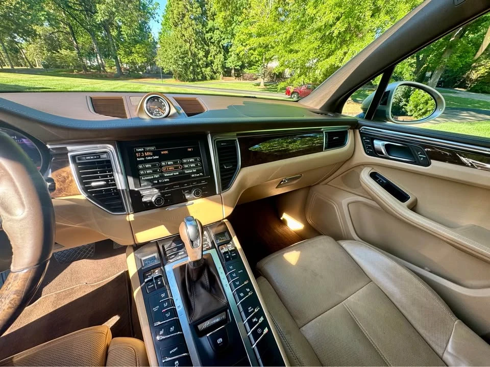 2016 Porsche Macan S - Image 18 of 20
